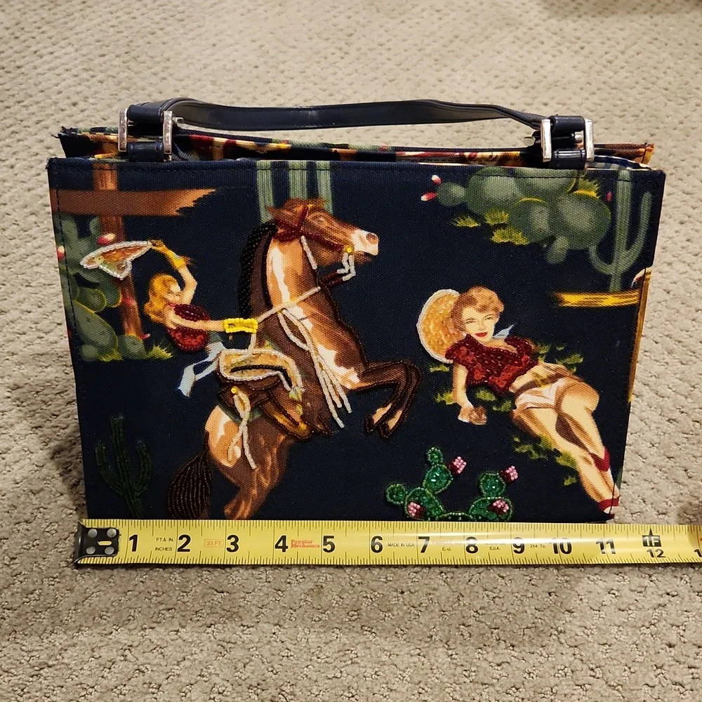 VINTAGE Western style ladies purse Bead trim